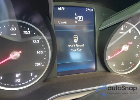 2019 Mercedes-Benz C 300 z USA, uszkodzony, nr VIN WDDWF8DB8KR483163